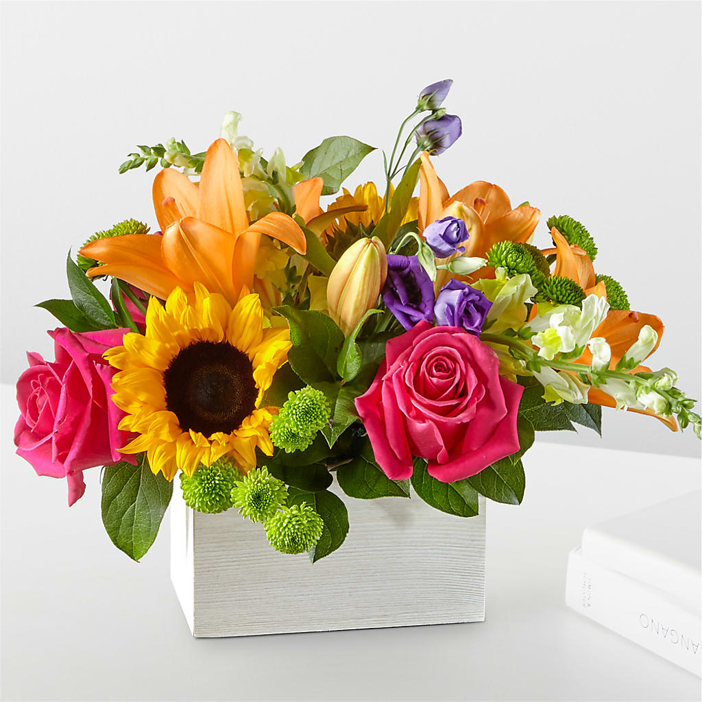 Best Day Box Bouquet – Flowersdyy, Hendersonville TN
