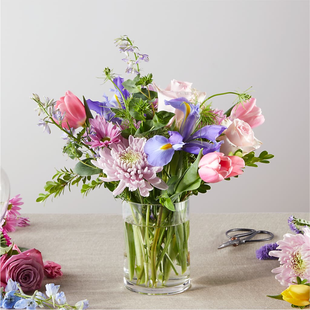 Pastel Tradition - A Florist Original – FLOWERSDYY, Hendersonville TN