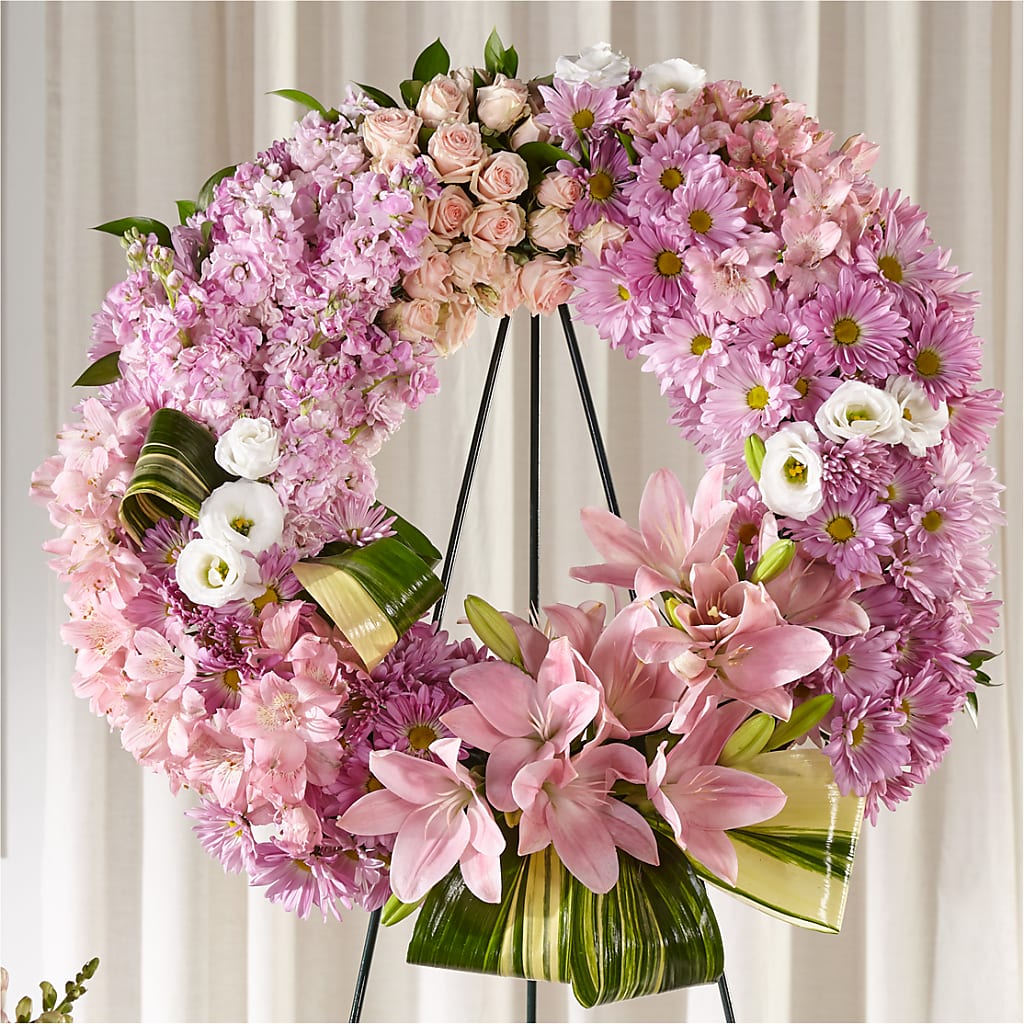 Gift of Warmth Wreath – FLOWERSDYY, Hendersonville TN