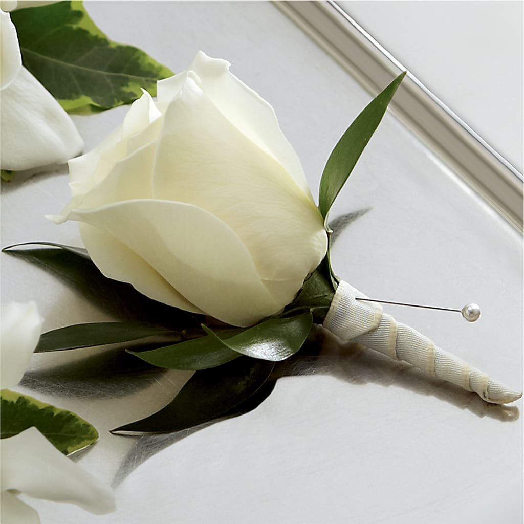 White Rose Boutonniere – Flowersdyy, Hendersonville TN