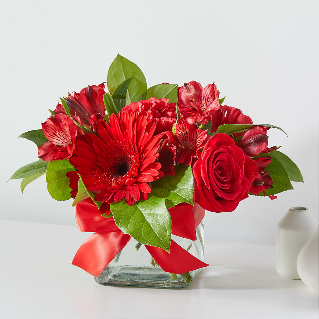 Red Hot Bouquet – FLOWERSDYY, Hendersonville TN