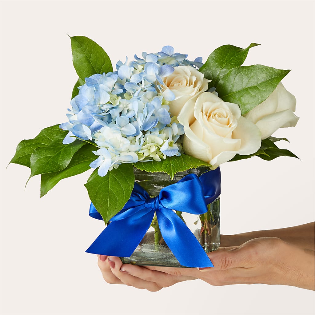 Sky Blue Delight Bouquet – FLOWERS D & Y, Hendersonville TN