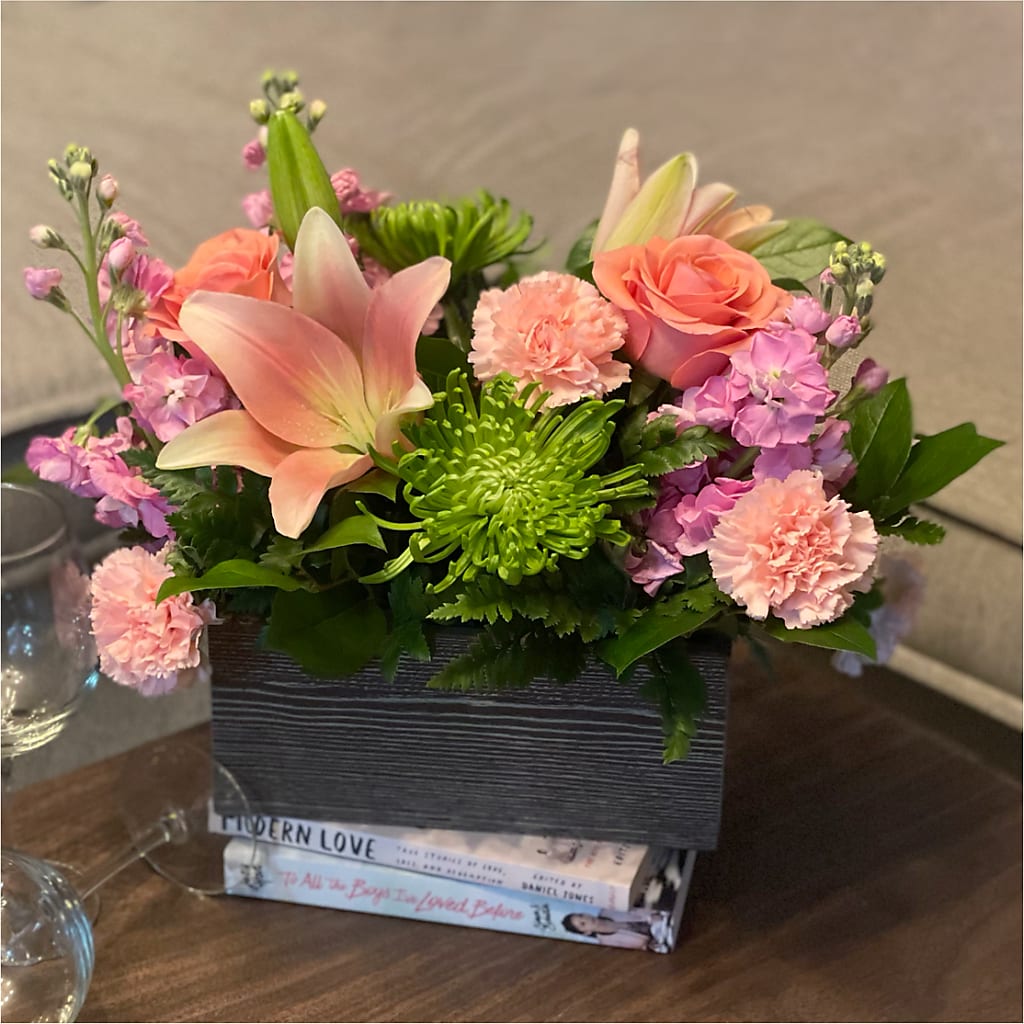 Beautiful Spirit Basket – FLOWERS D & Y, Hendersonville TN