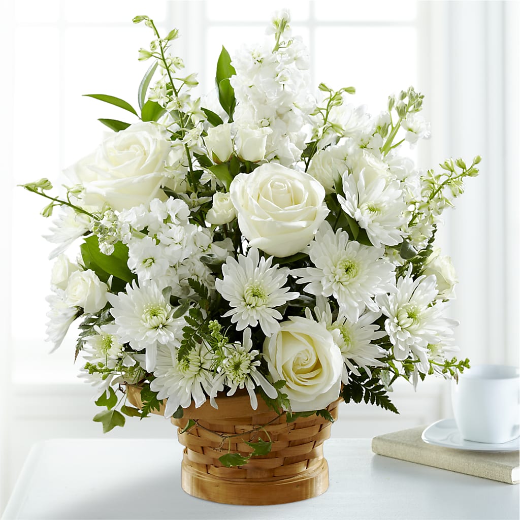 Heartfelt Condolences Arrangement – FLOWERS D & Y, Hendersonville TN